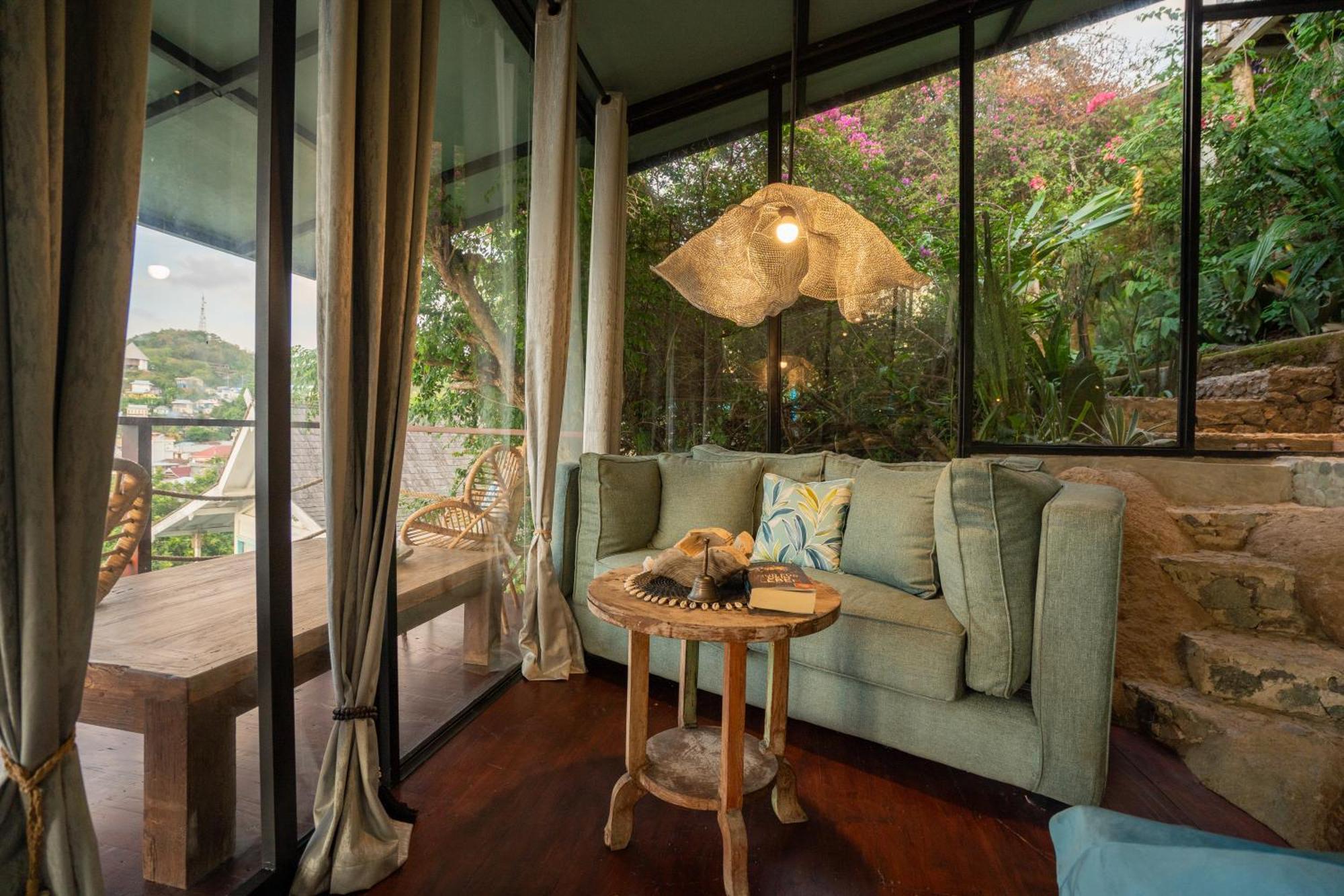 Selini Hills Hotel Labuan Bajo Ngoại thất bức ảnh
