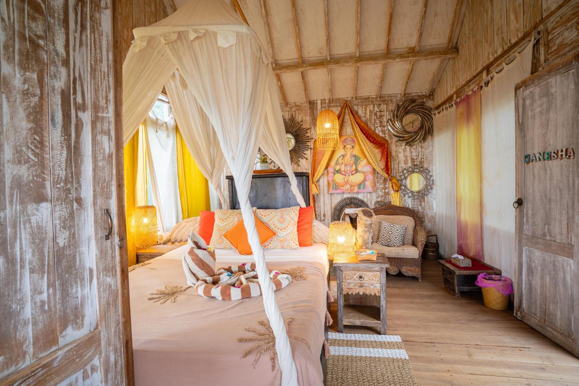 Selini Hills Hotel Labuan Bajo Ngoại thất bức ảnh